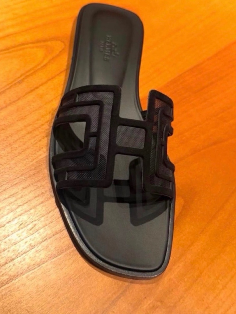 HERMES ORANS NOIR 37 EU
